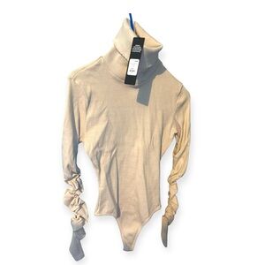 💛 Women's Ribbed Turtleneck Bodysuit With Scrunched Sleeves 💛